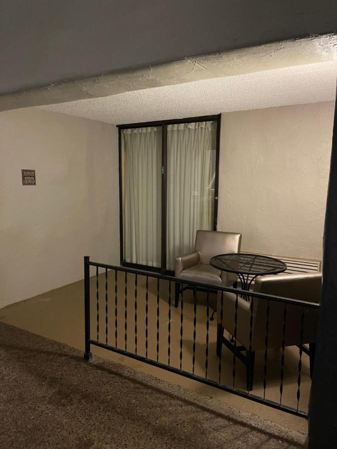 Best Western Plus La Porte Hotel & Conference Center Exterior photo