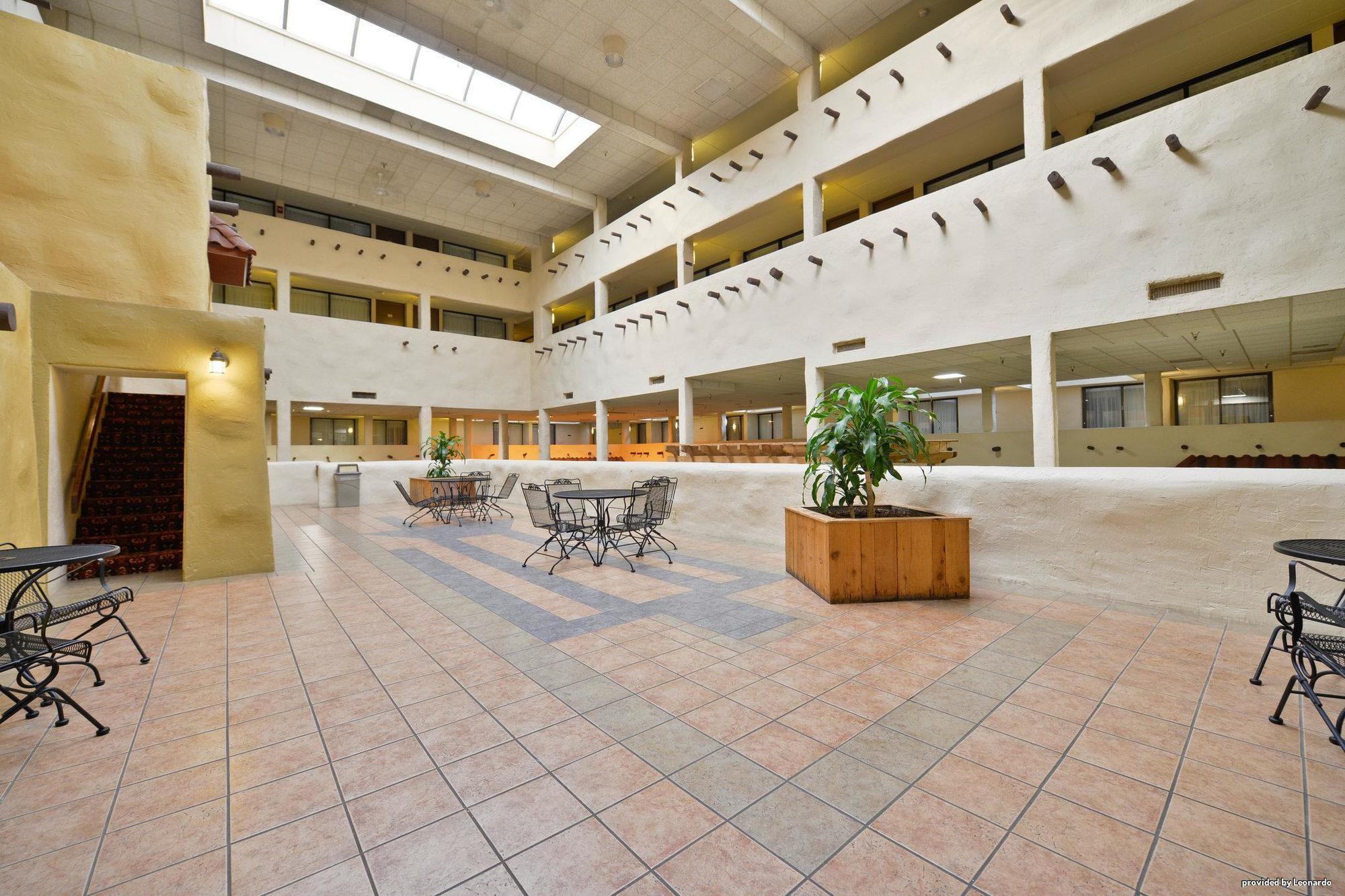 Best Western Plus La Porte Hotel & Conference Center Exterior photo