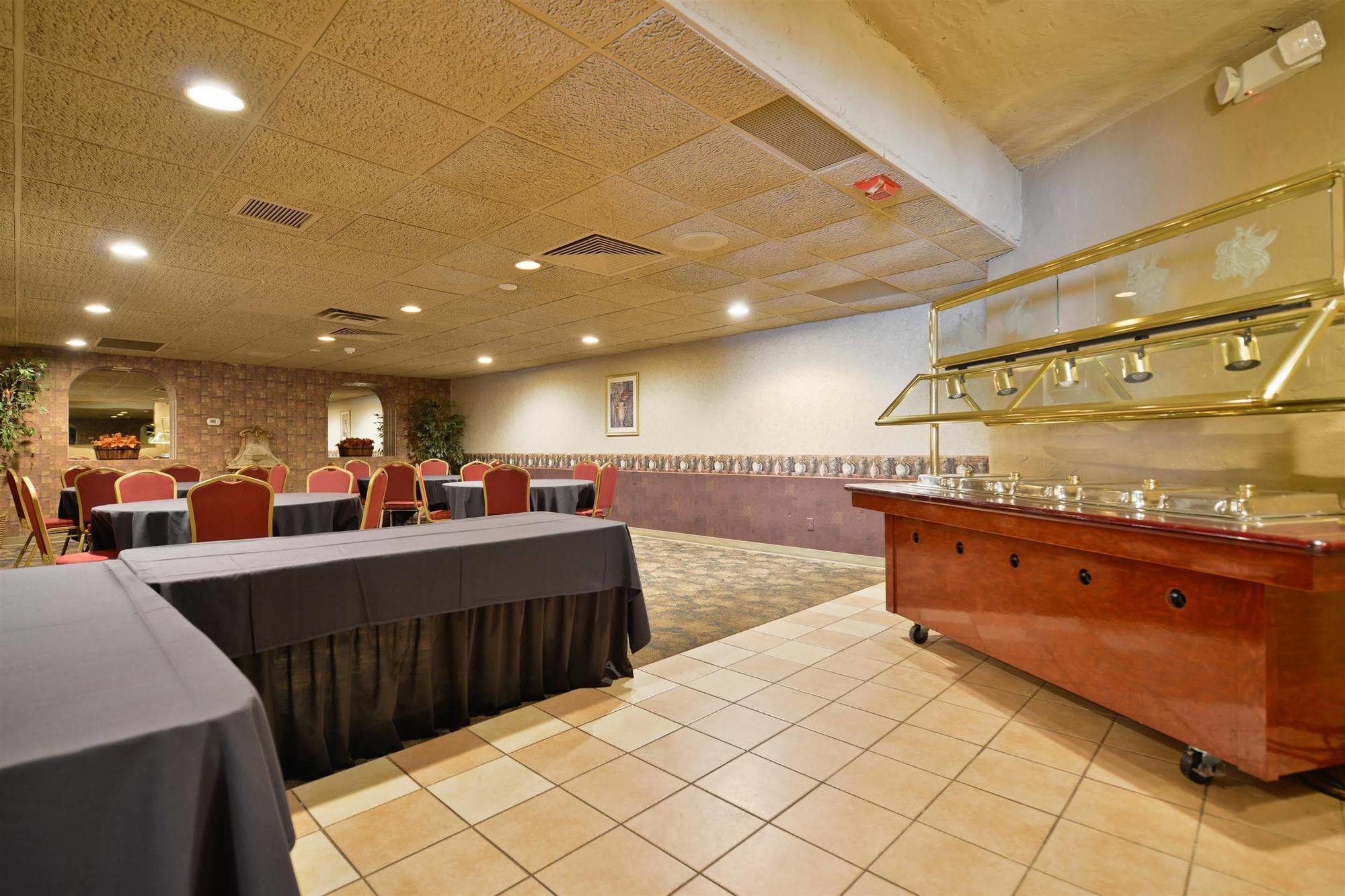 Best Western Plus La Porte Hotel & Conference Center Exterior photo