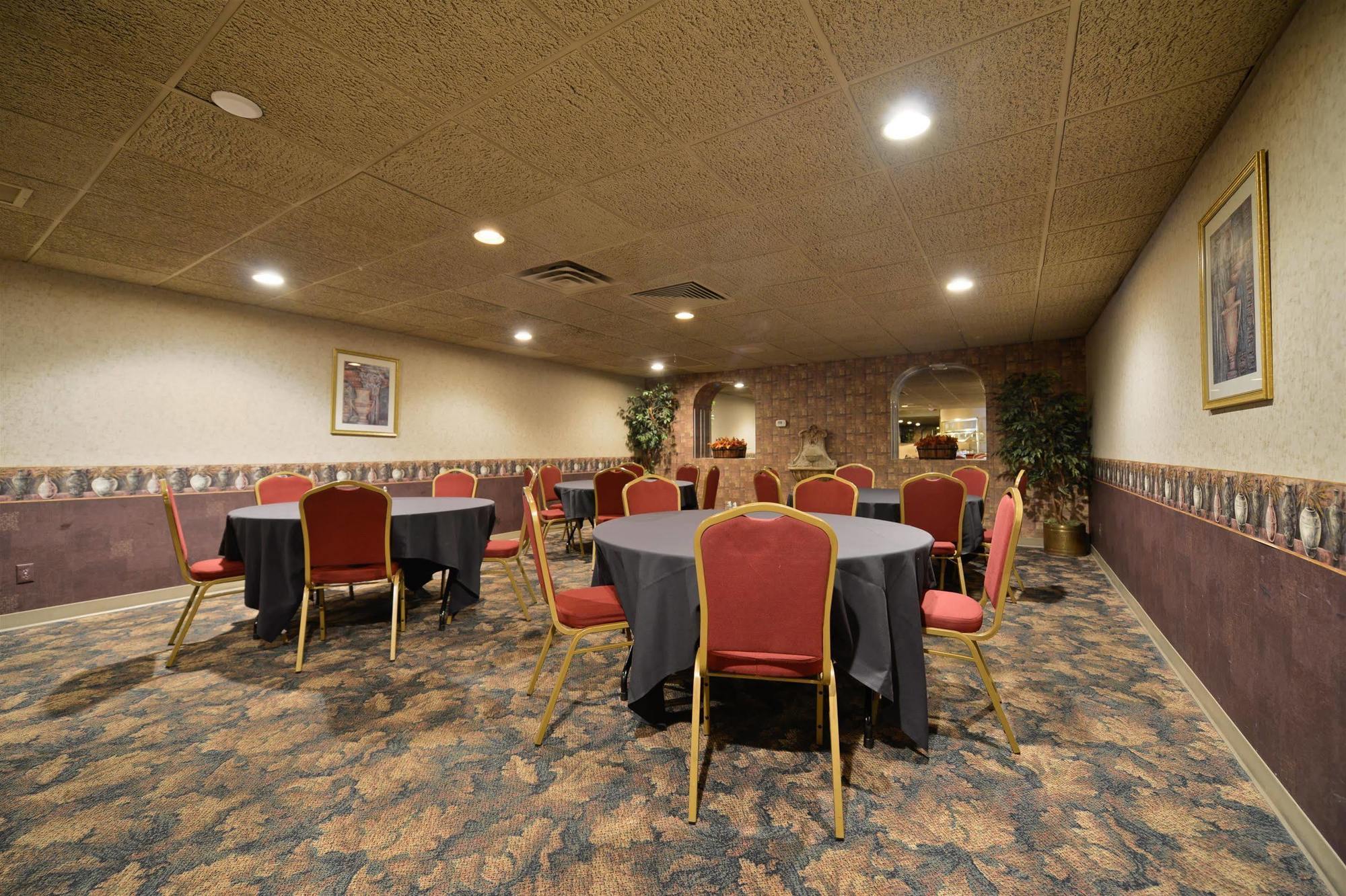 Best Western Plus La Porte Hotel & Conference Center Exterior photo